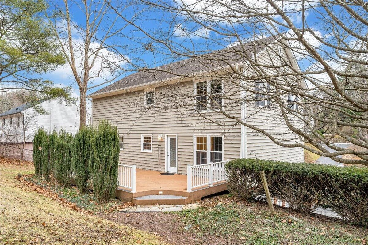 302 Ivy LN - Photo 76