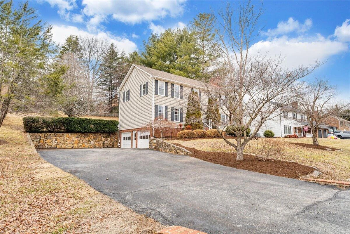 302 Ivy LN - Photo 81