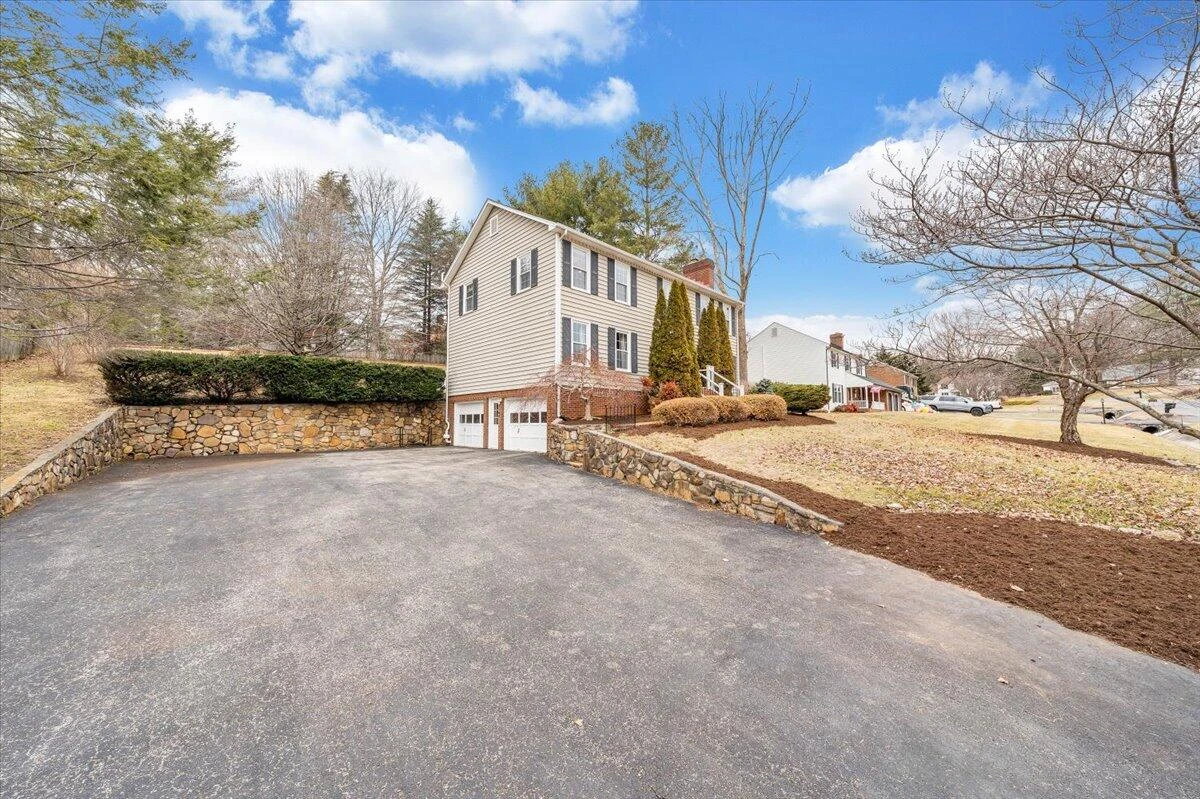 302 Ivy LN - Photo 82