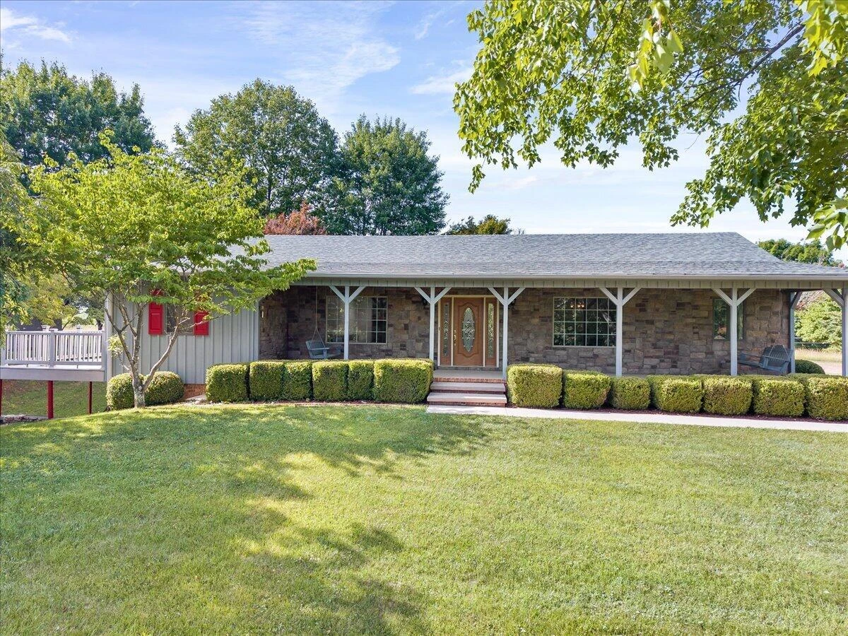283 Orchard Lake DR
