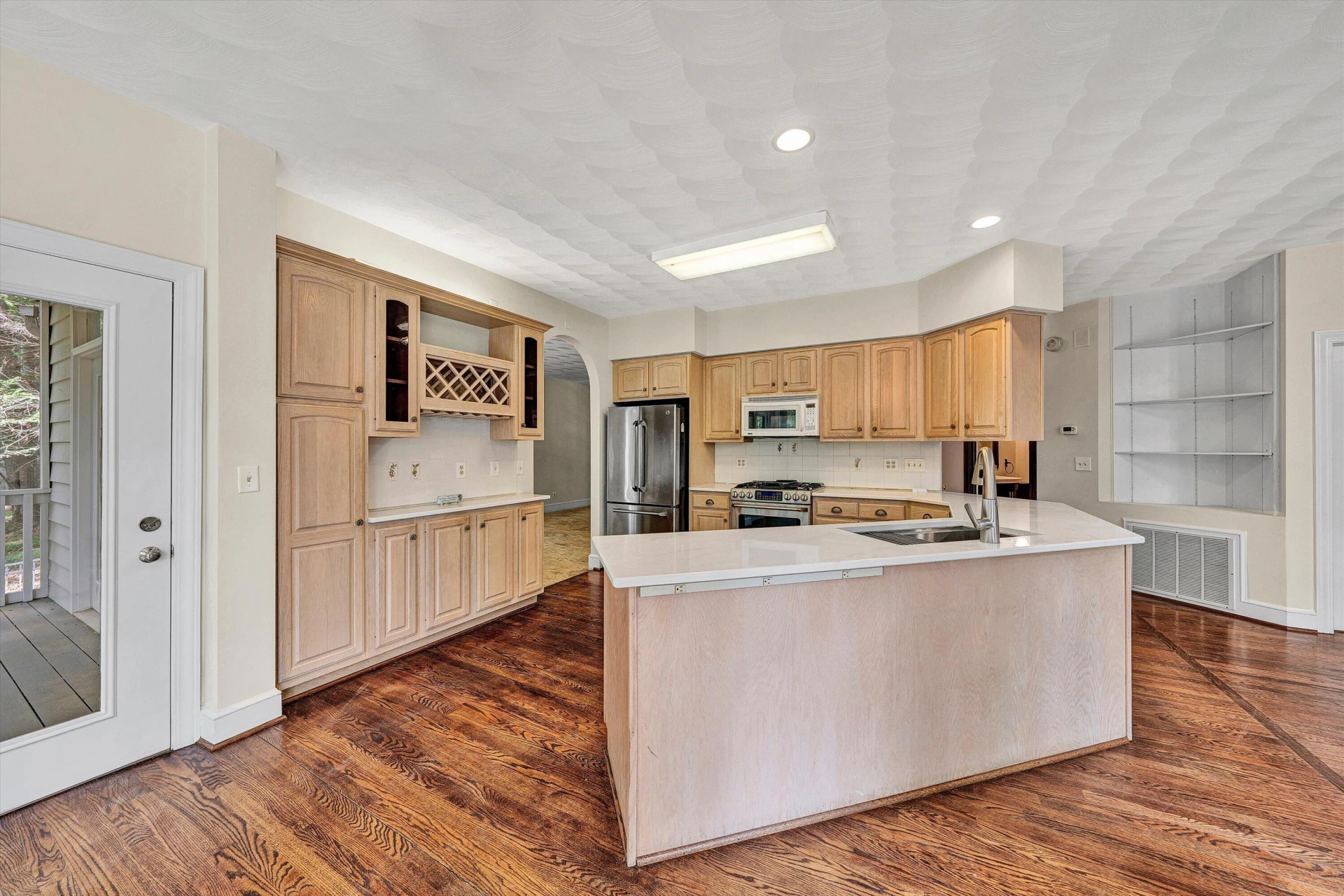 1624 Sunberry CIR - Photo 14