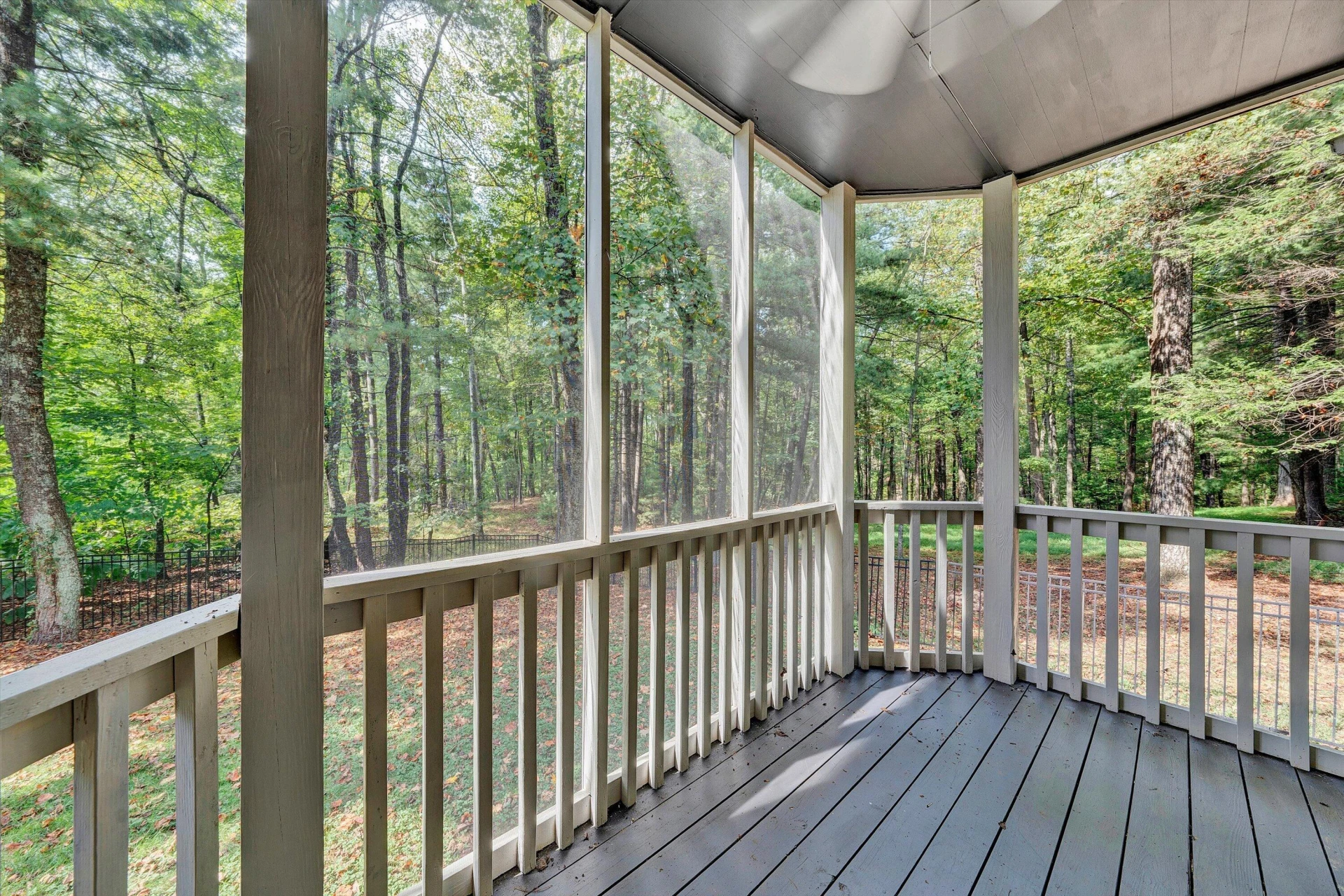 1624 Sunberry CIR - Photo 19