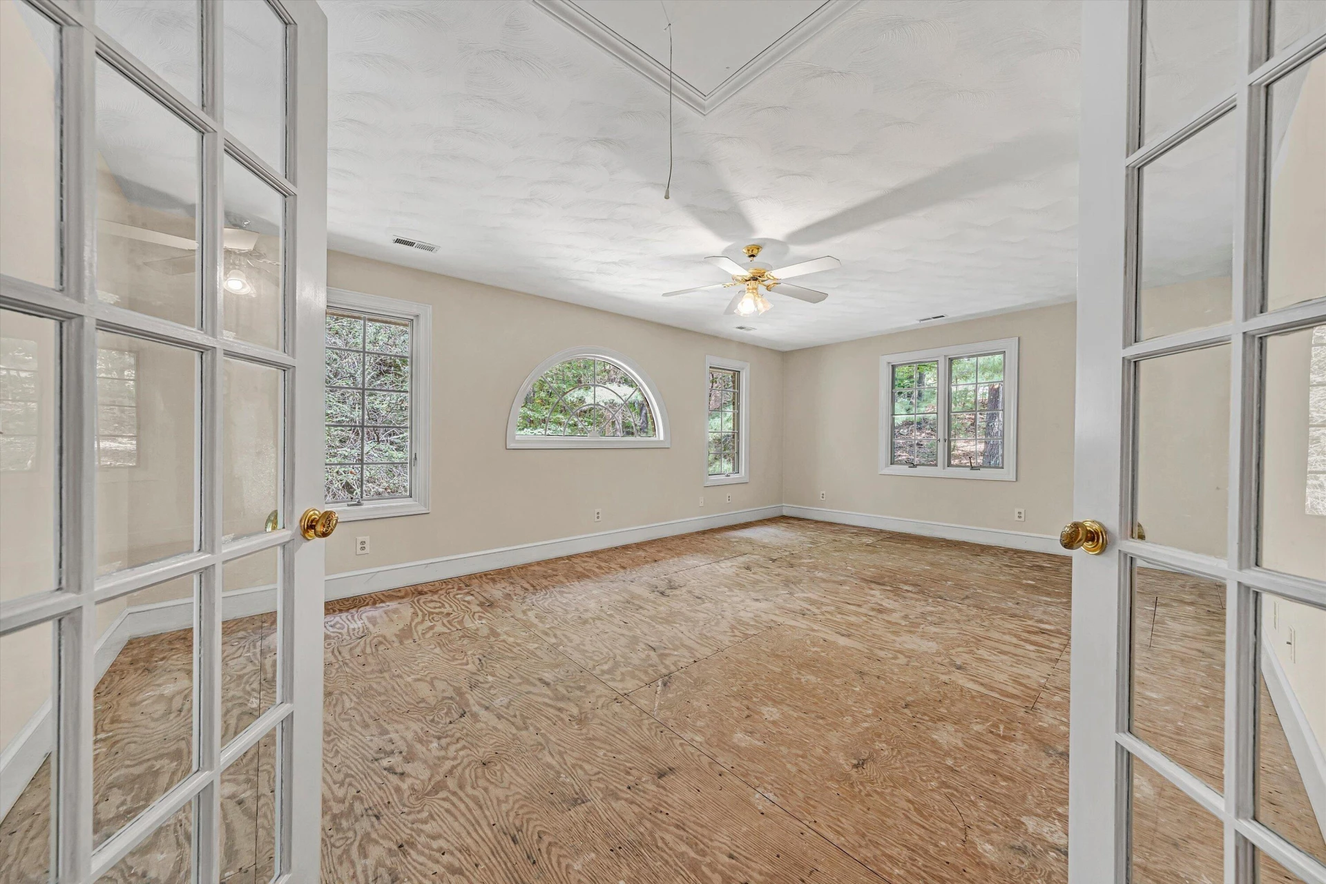 1624 Sunberry CIR - Photo 26