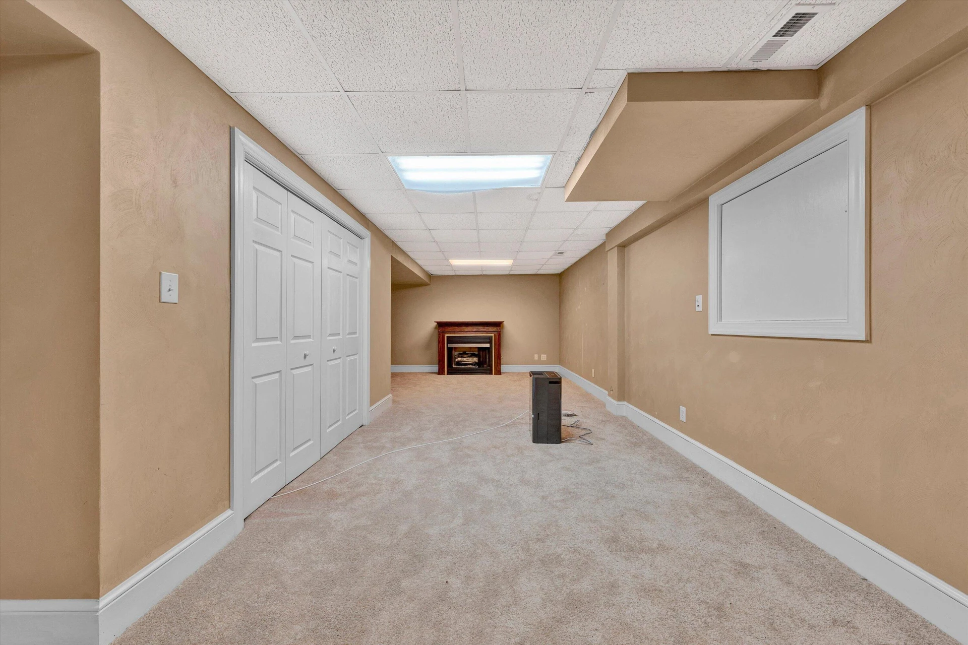 1624 Sunberry CIR - Photo 37