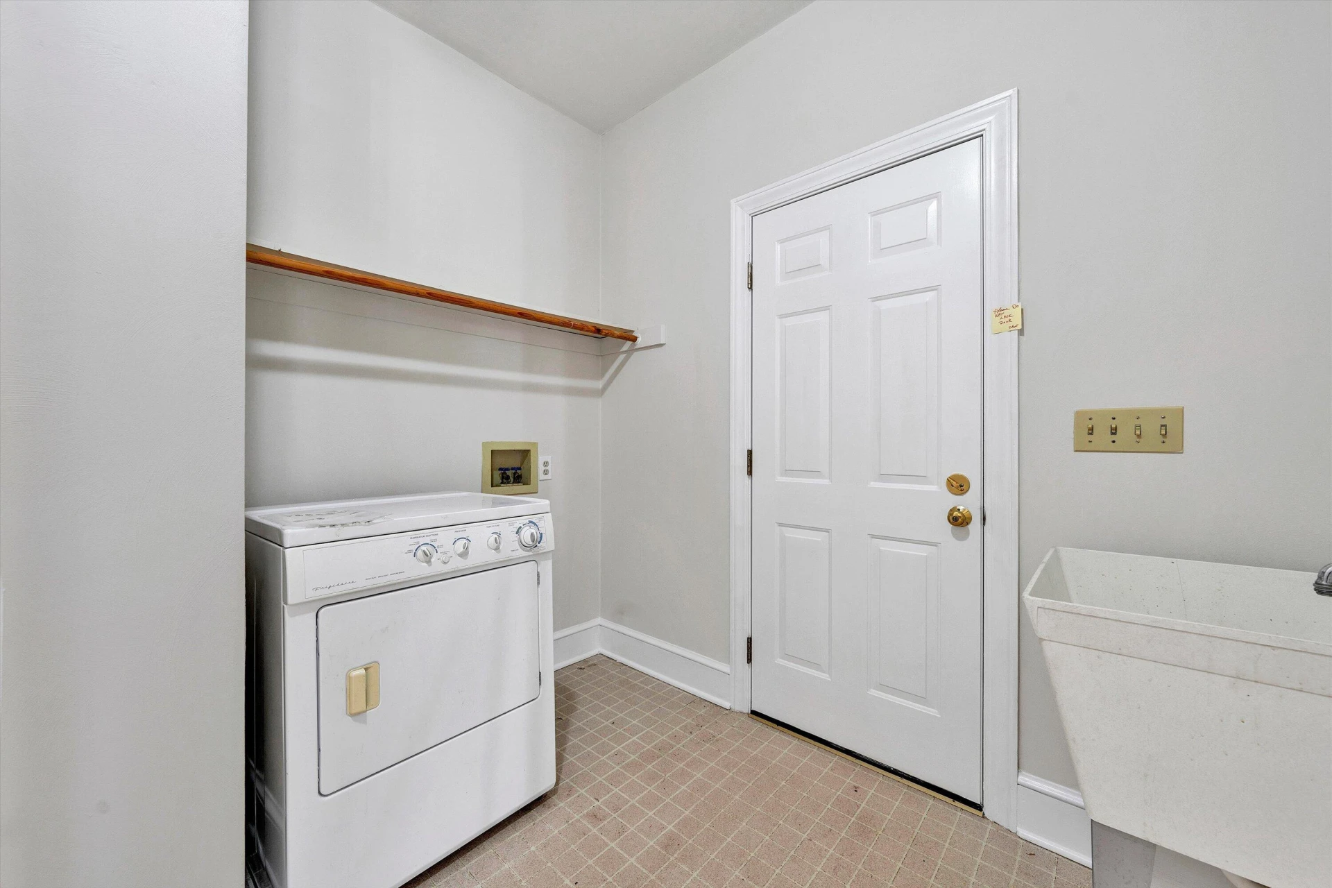 1624 Sunberry CIR - Photo 41