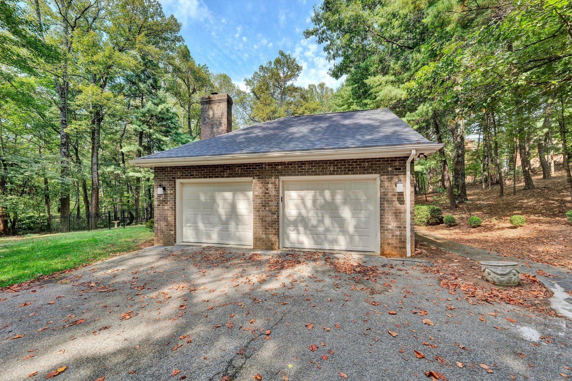 1624 Sunberry CIR - Photo 43