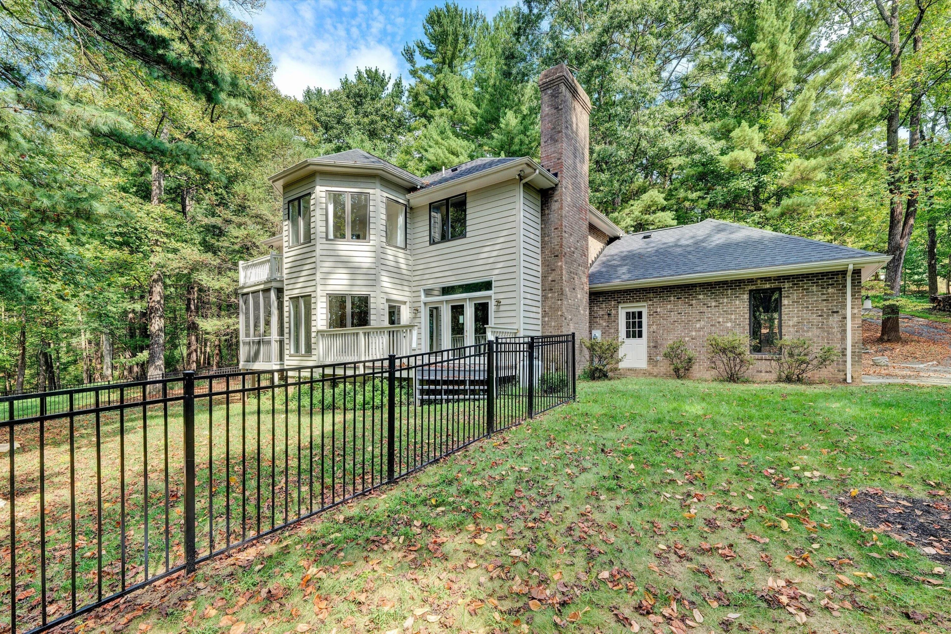 1624 Sunberry CIR - Photo 45