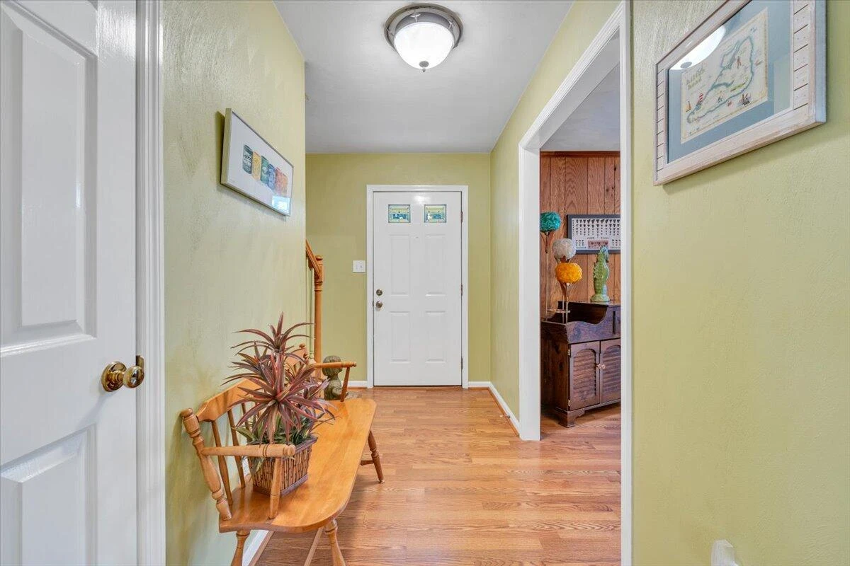 419 Rebecca LN - Photo 13