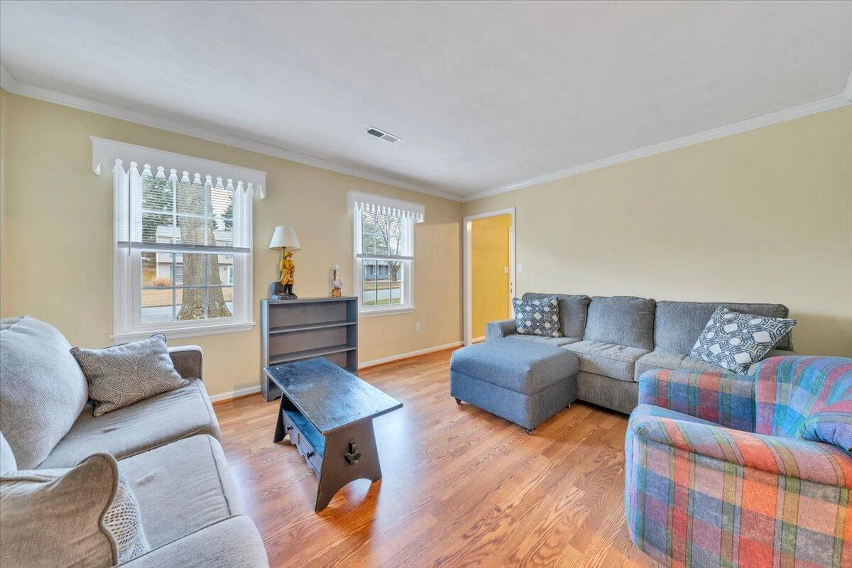 419 Rebecca LN - Photo 20