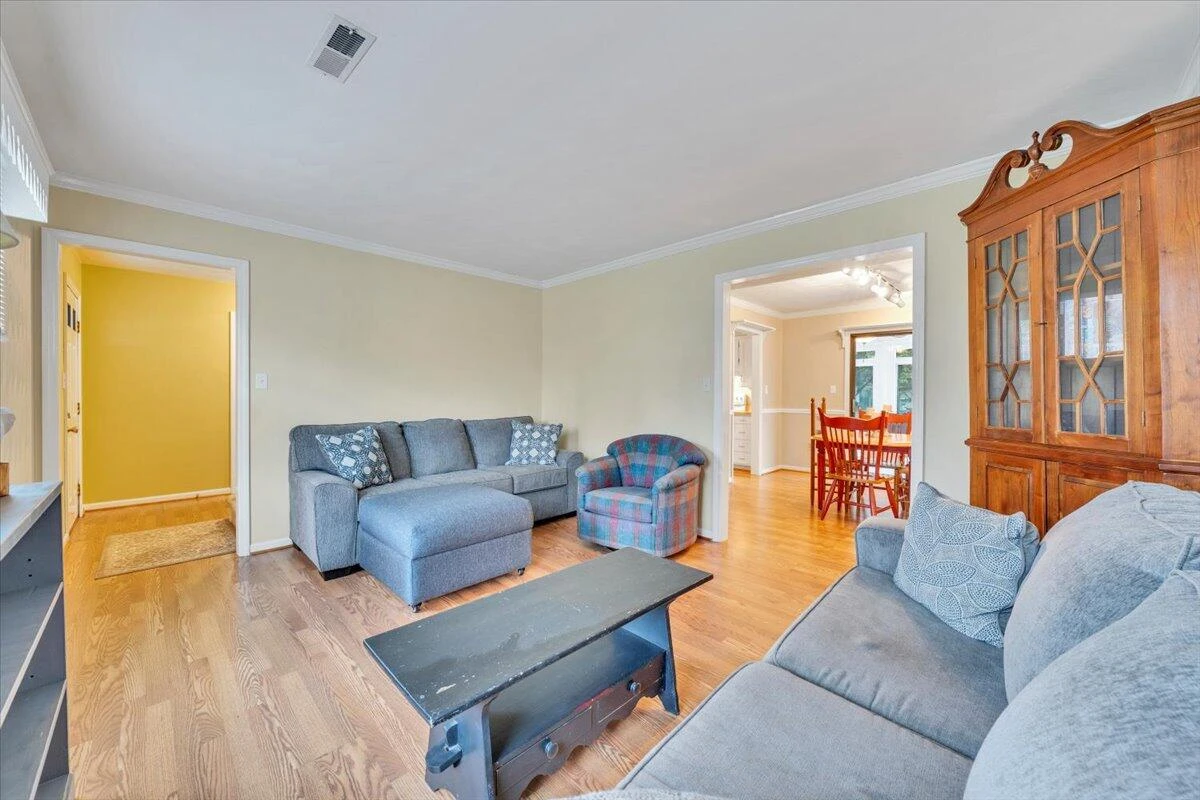 419 Rebecca LN - Photo 21