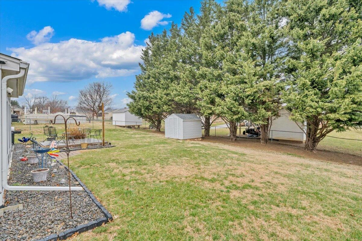 419 Rebecca LN - Photo 58