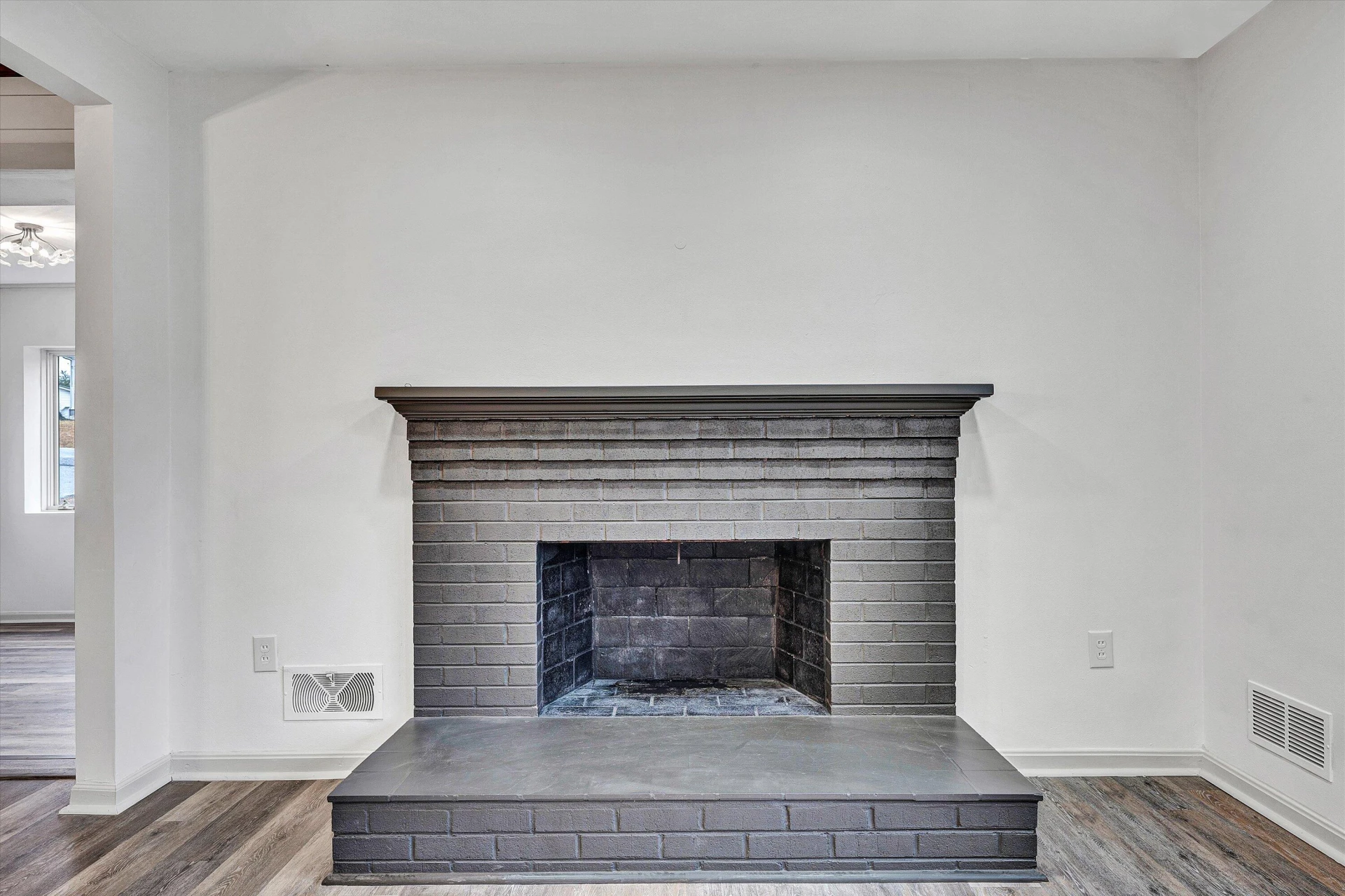 5401 Warwood DR - Photo 11