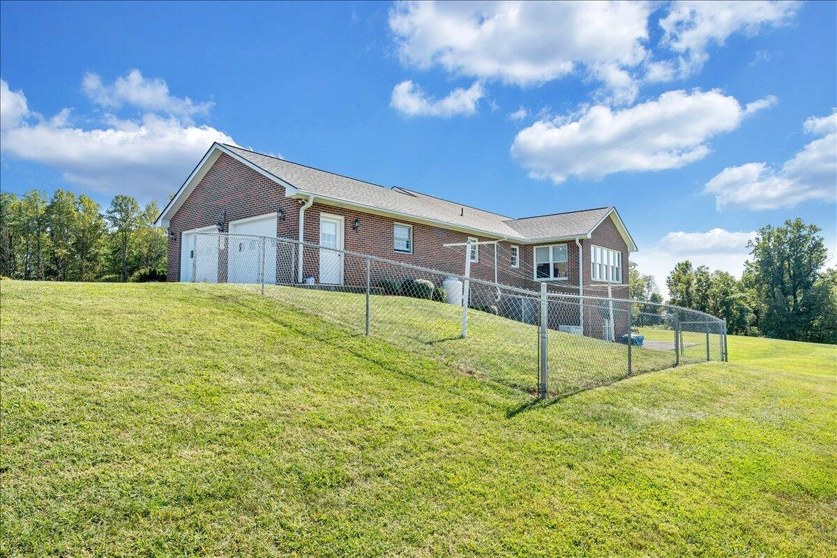3991 Green Level RD - Photo 34