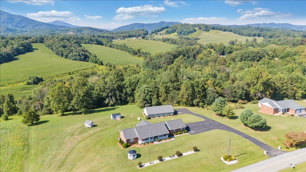3991 Green Level RD - Photo 41