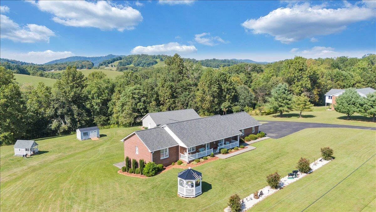 3991 Green Level RD - Photo 45