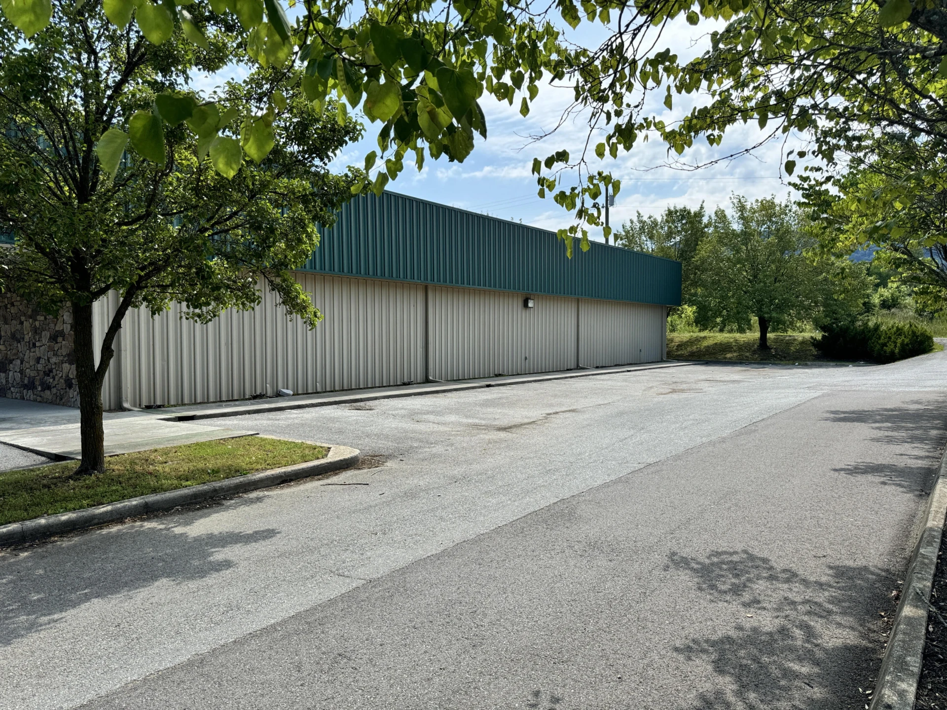17720 Main ST - Photo 8