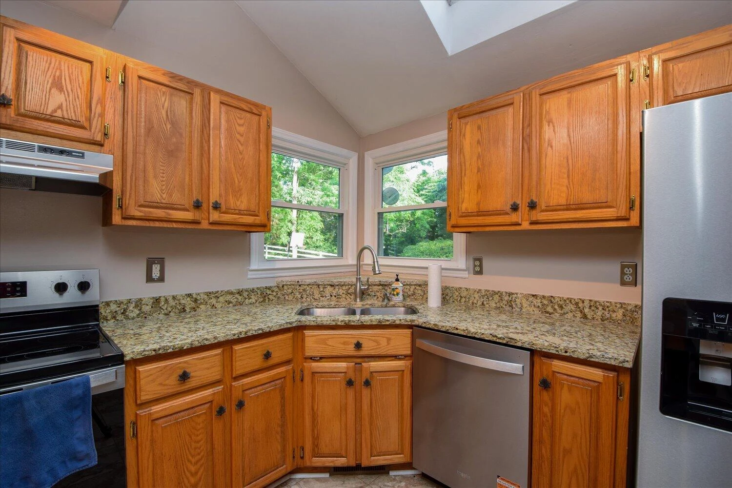 146 Hill DR - Photo 18