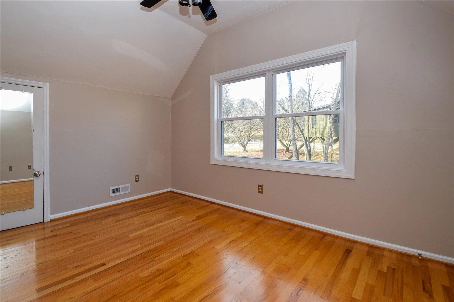 146 Hill DR - Photo 37