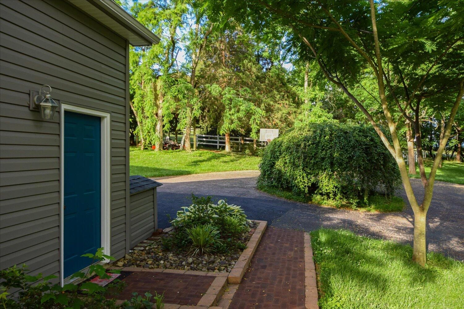 146 Hill DR - Photo 10