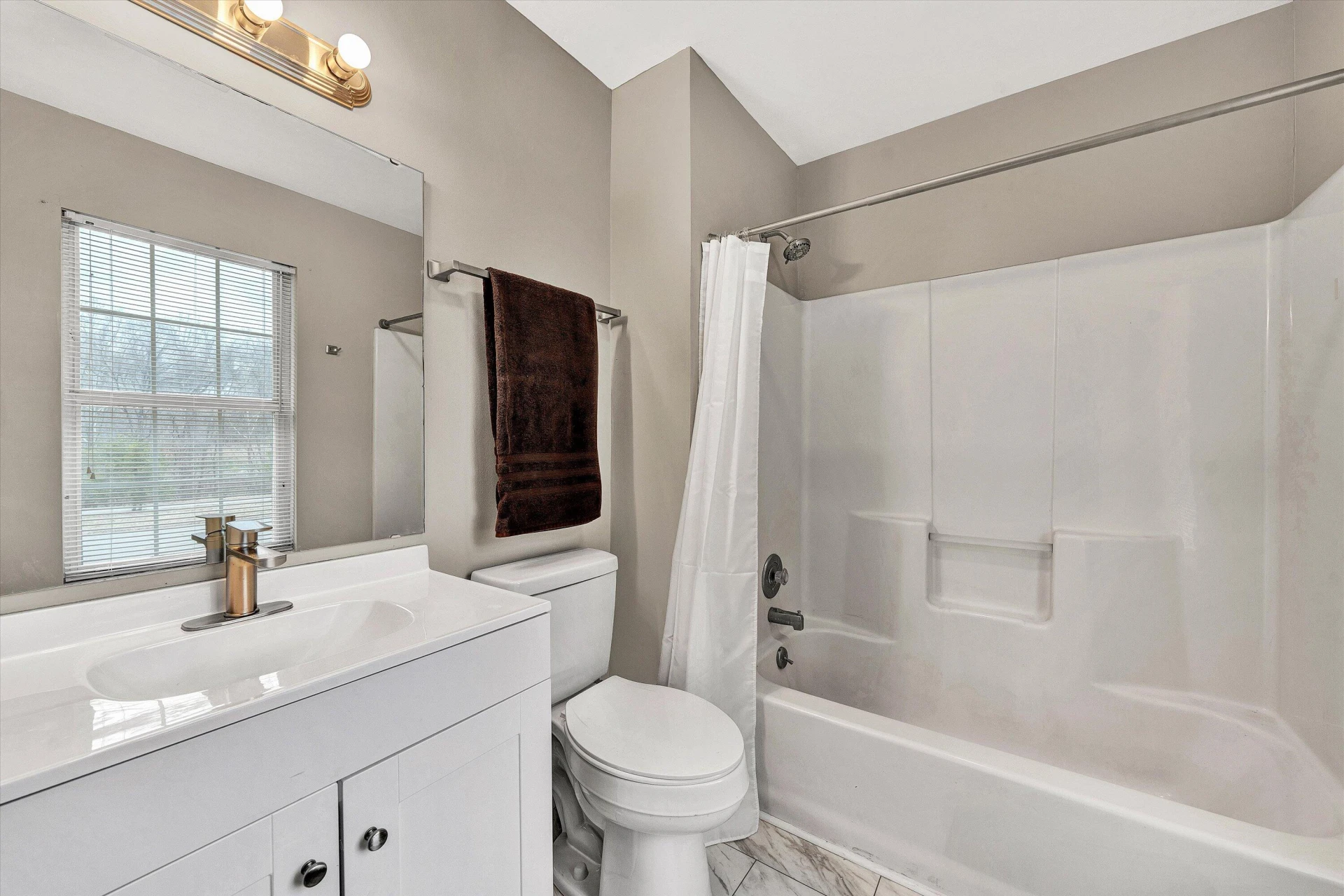 505 Arbor AVE SE - Photo 20