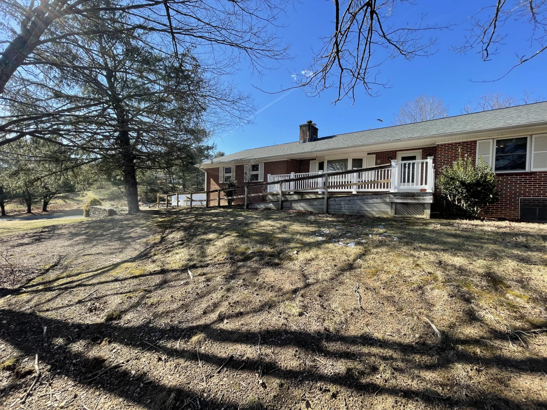 2047 Botetourt RD
