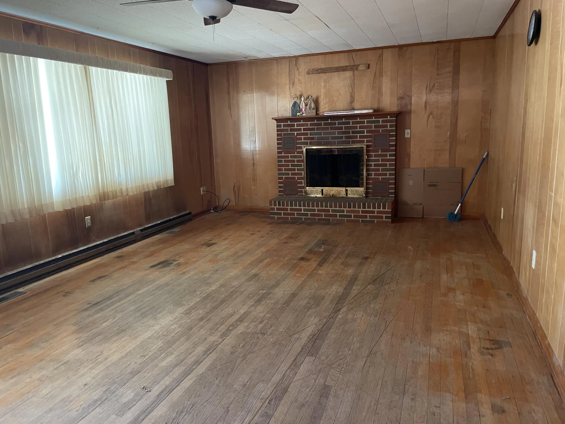 2047 Botetourt RD - Photo 4