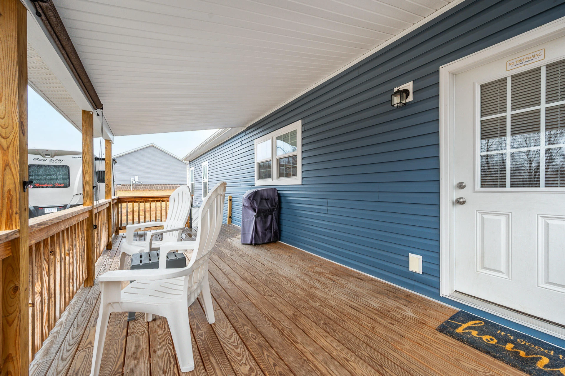 5049 Horseshoe Bend RD
