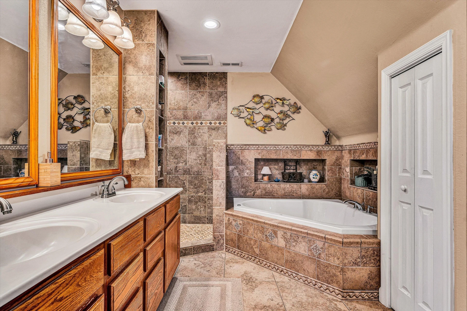 946 High Meadows DR - Photo 45