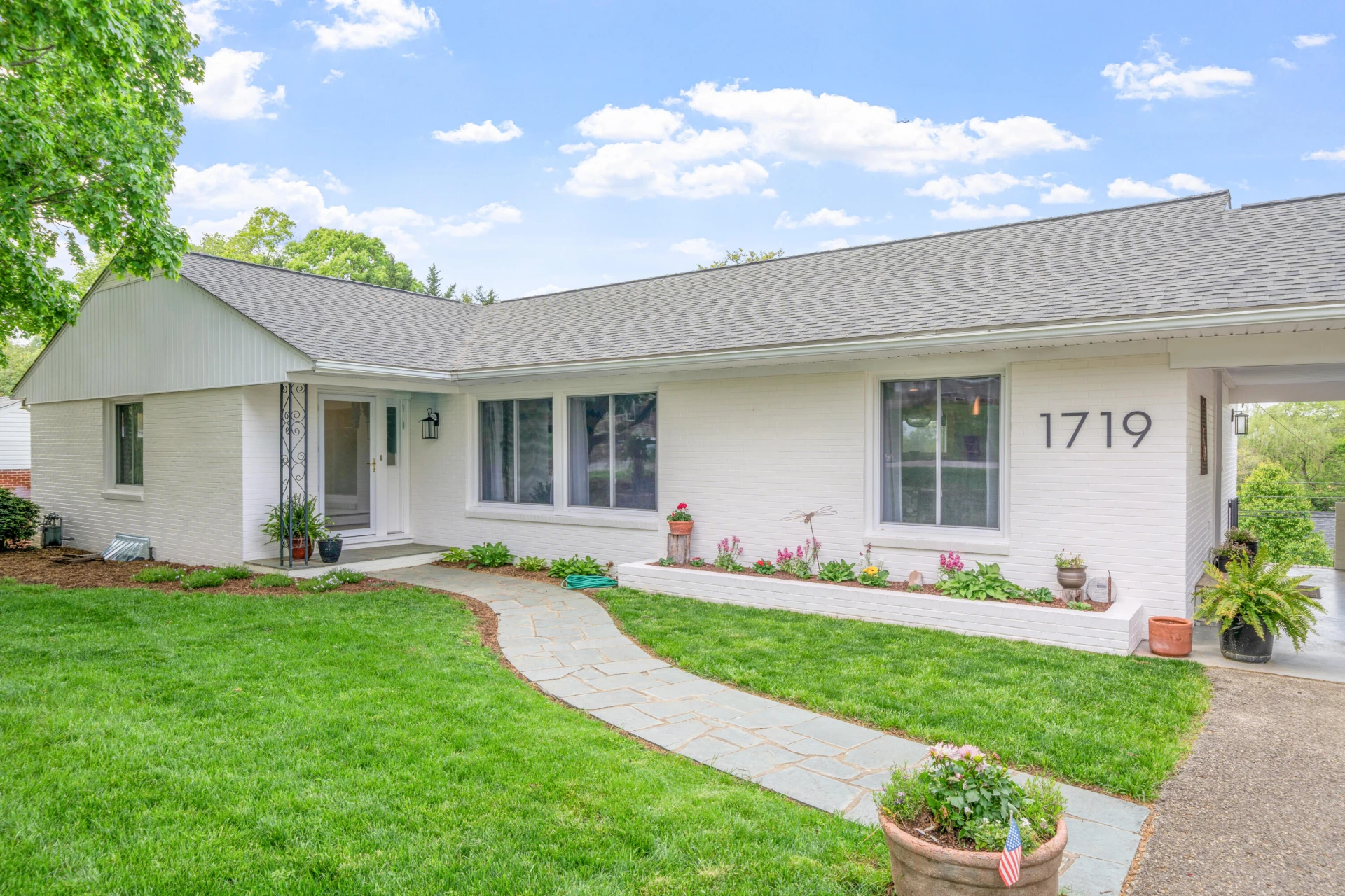 1719 Blair RD SW - Photo 36