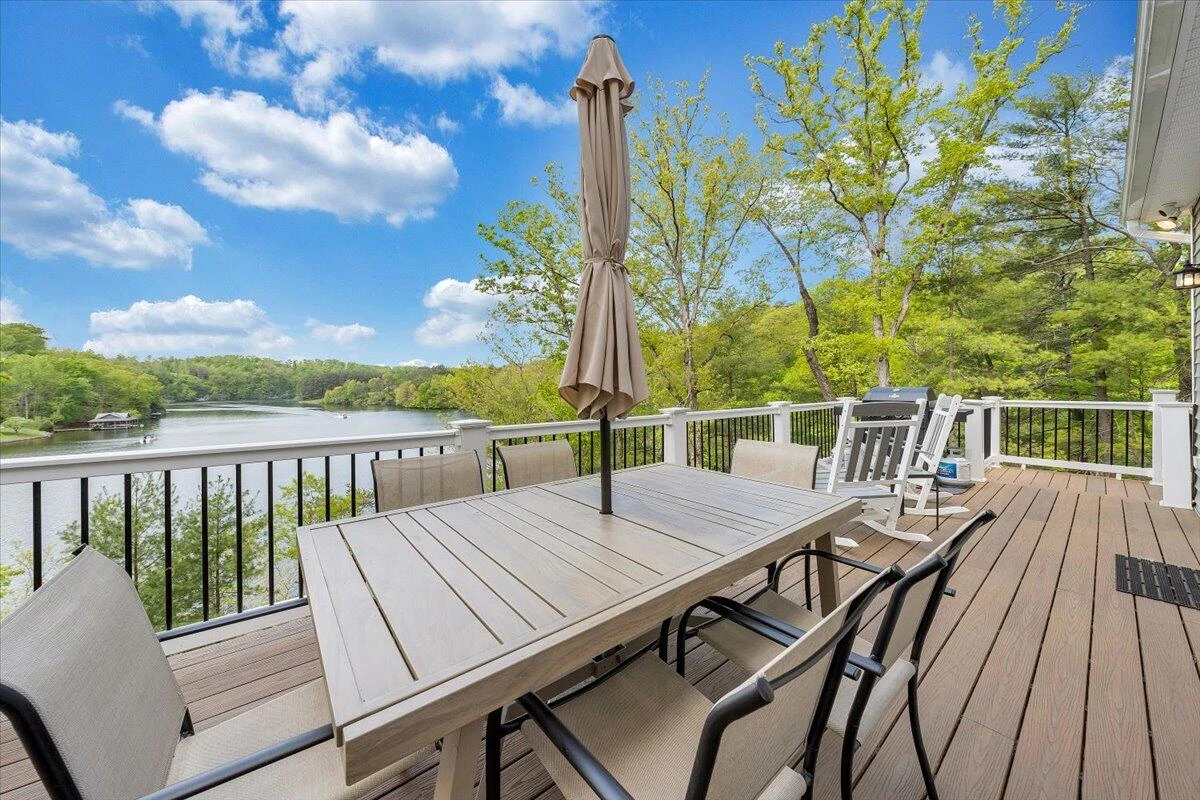 1373 Thomason LN - Photo 43