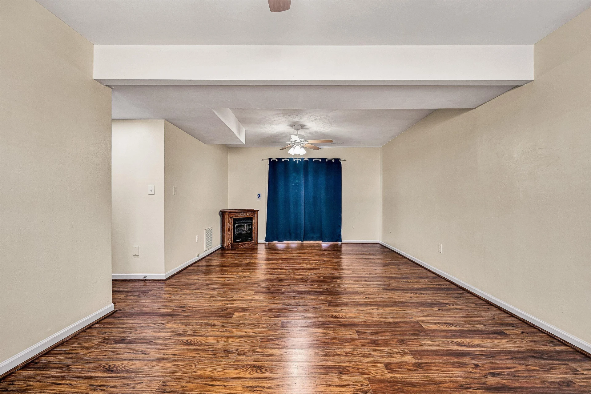 825 Harmon CIR - Photo 31