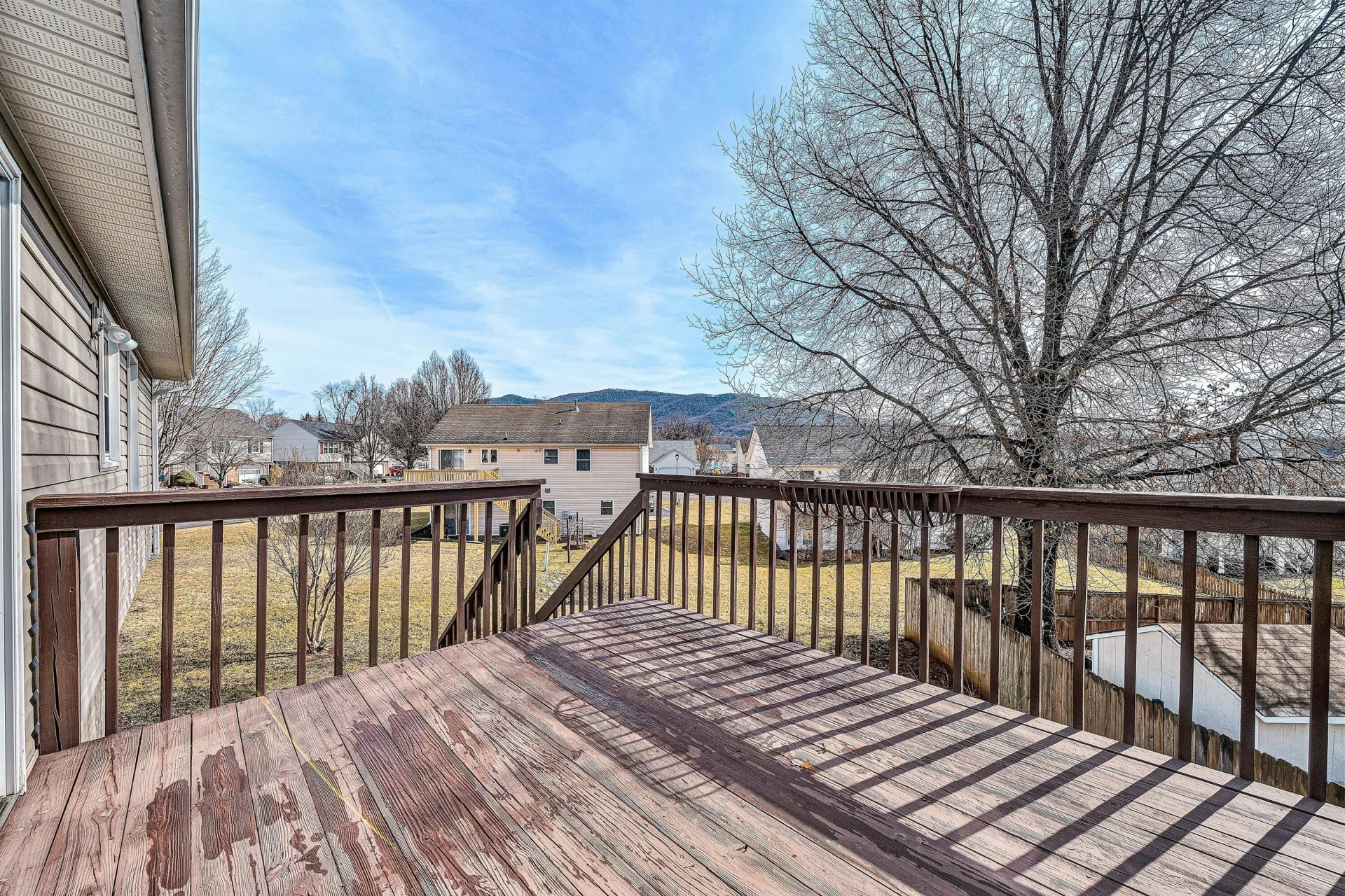 825 Harmon CIR - Photo 4