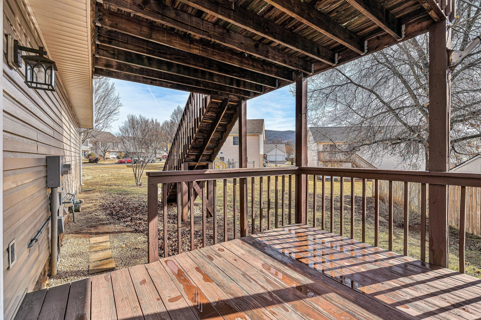 825 Harmon CIR - Photo 7