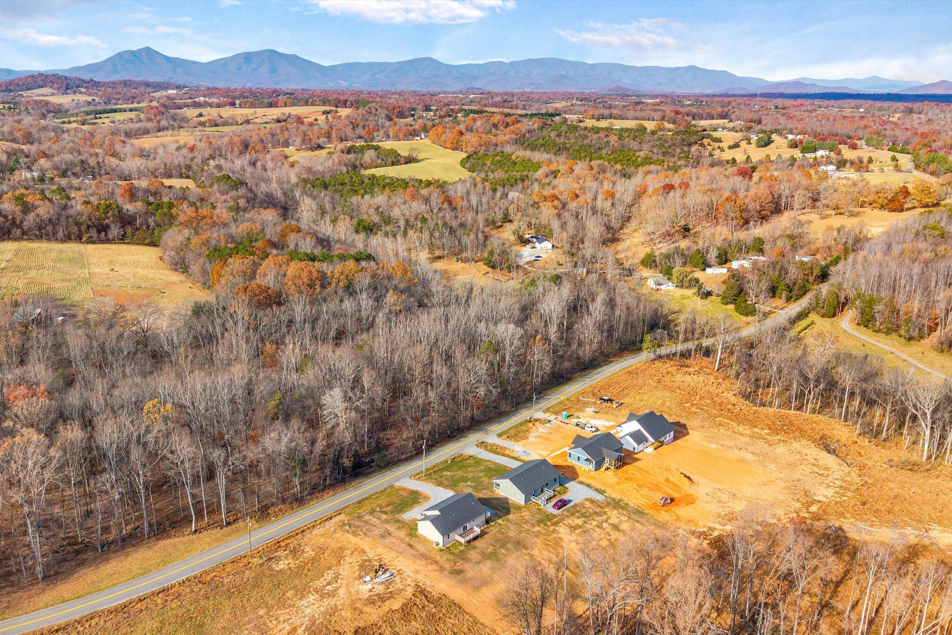 1900 Skinnell Mill RD - Photo 2