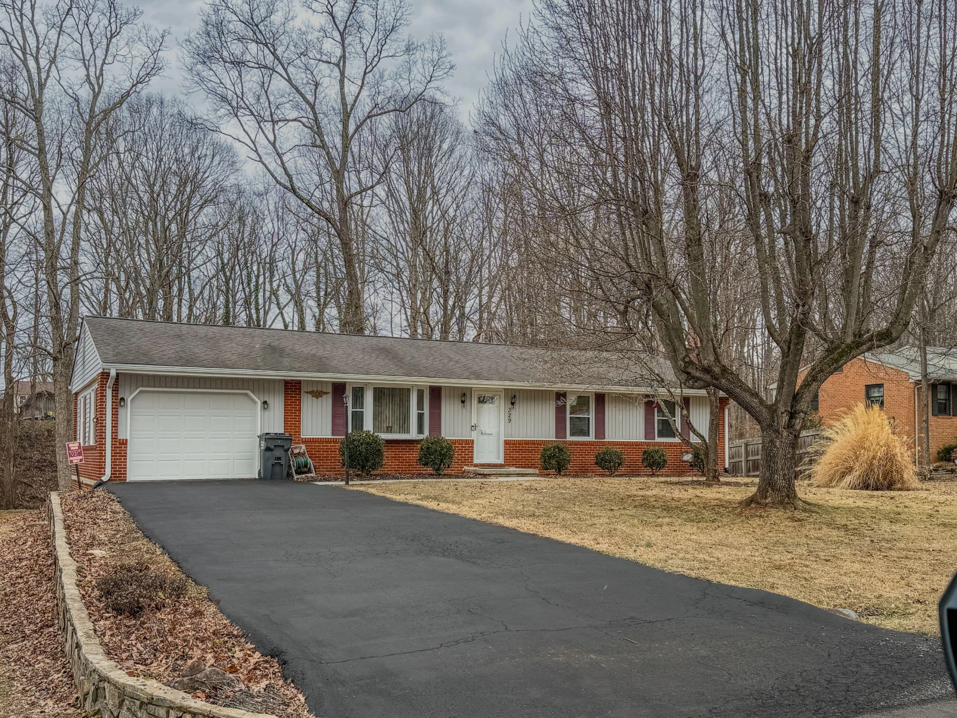 329 Scalybark DR