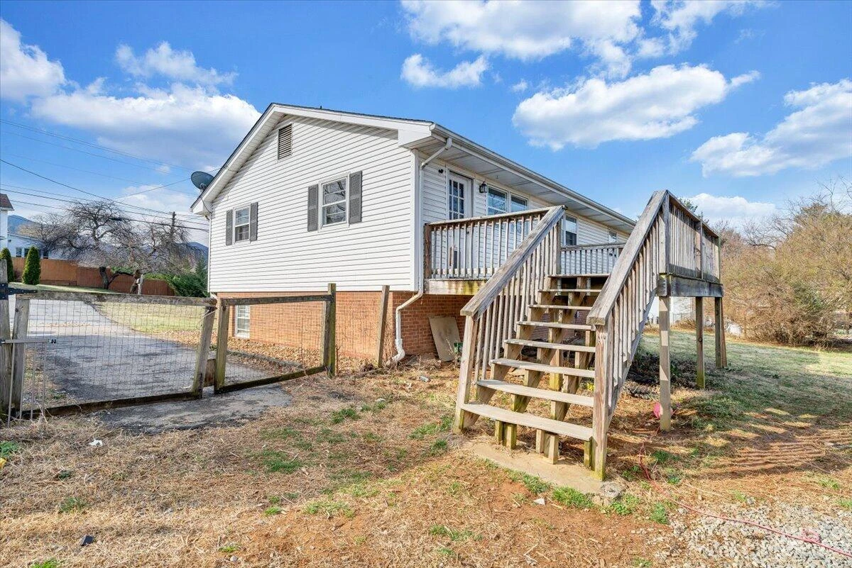 1541 Penley BLVD - Photo 45