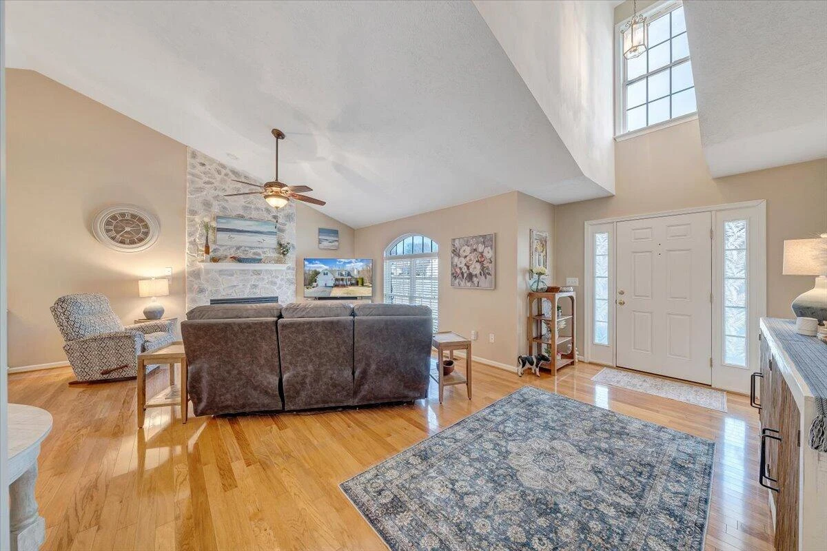 1251 Commonwealth DR - Photo 13