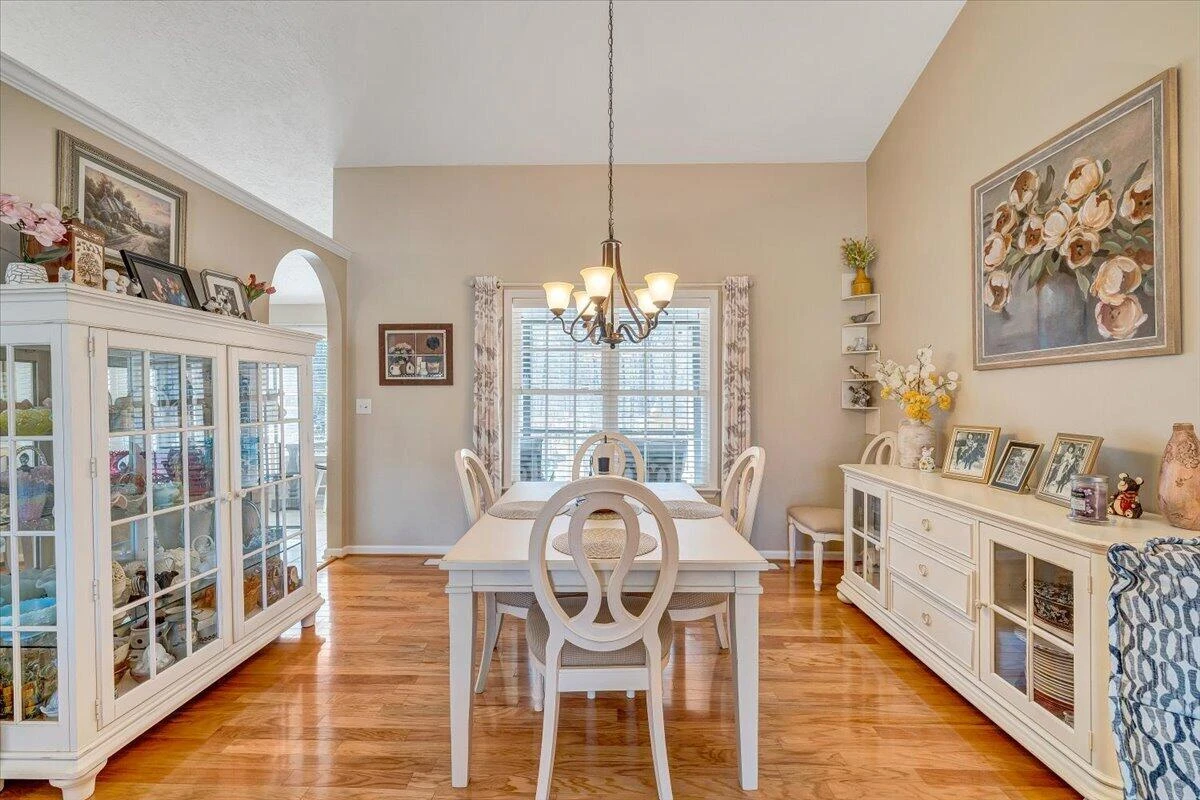 1251 Commonwealth DR - Photo 22