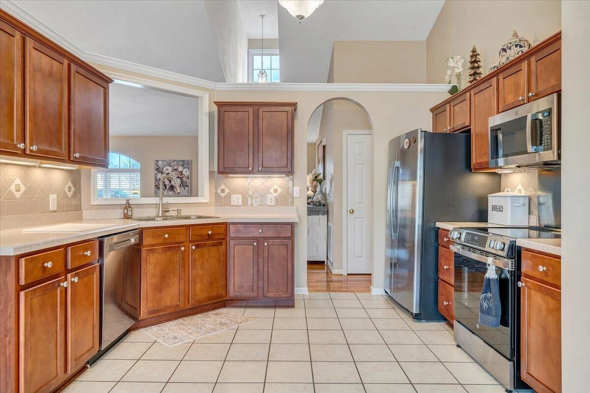 1251 Commonwealth DR - Photo 27