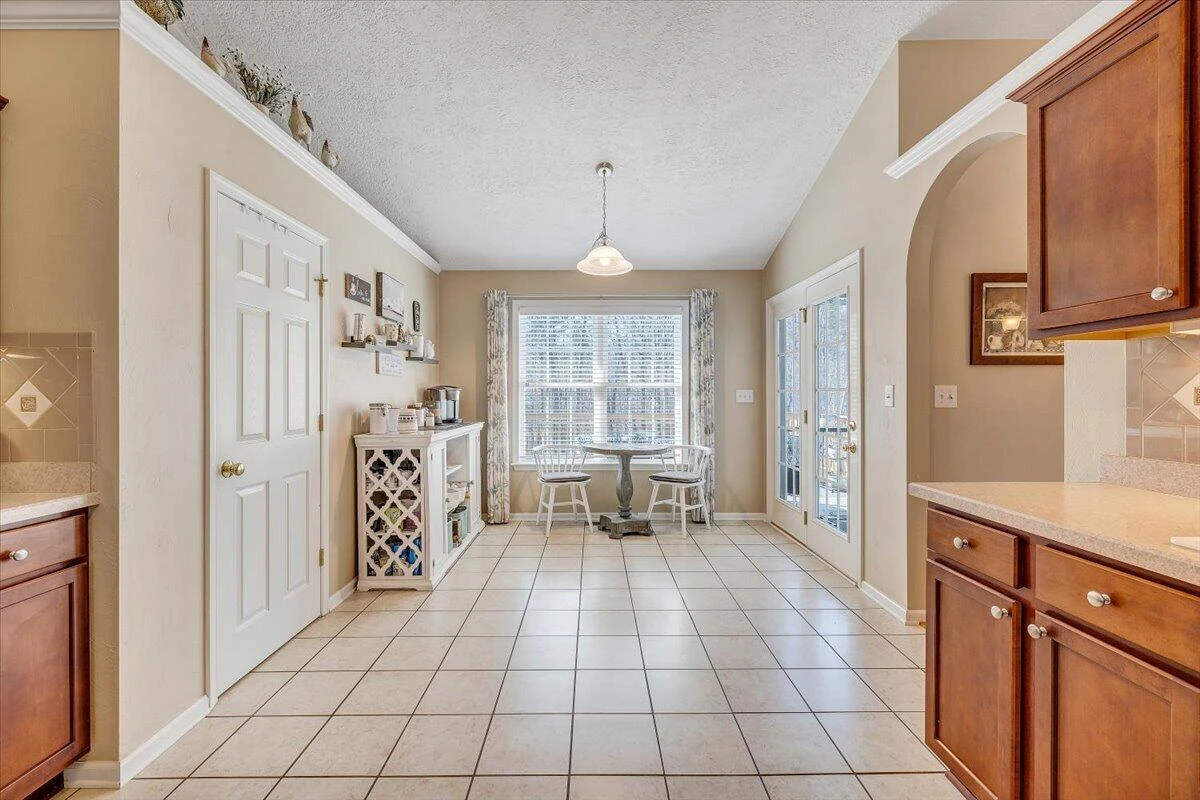 1251 Commonwealth DR - Photo 35
