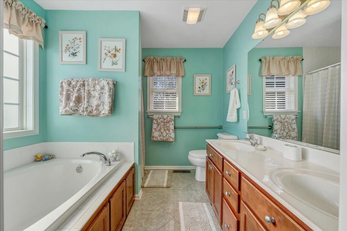 1251 Commonwealth DR - Photo 40