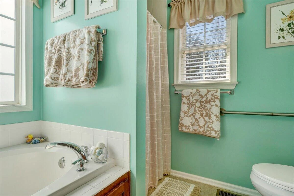 1251 Commonwealth DR - Photo 43