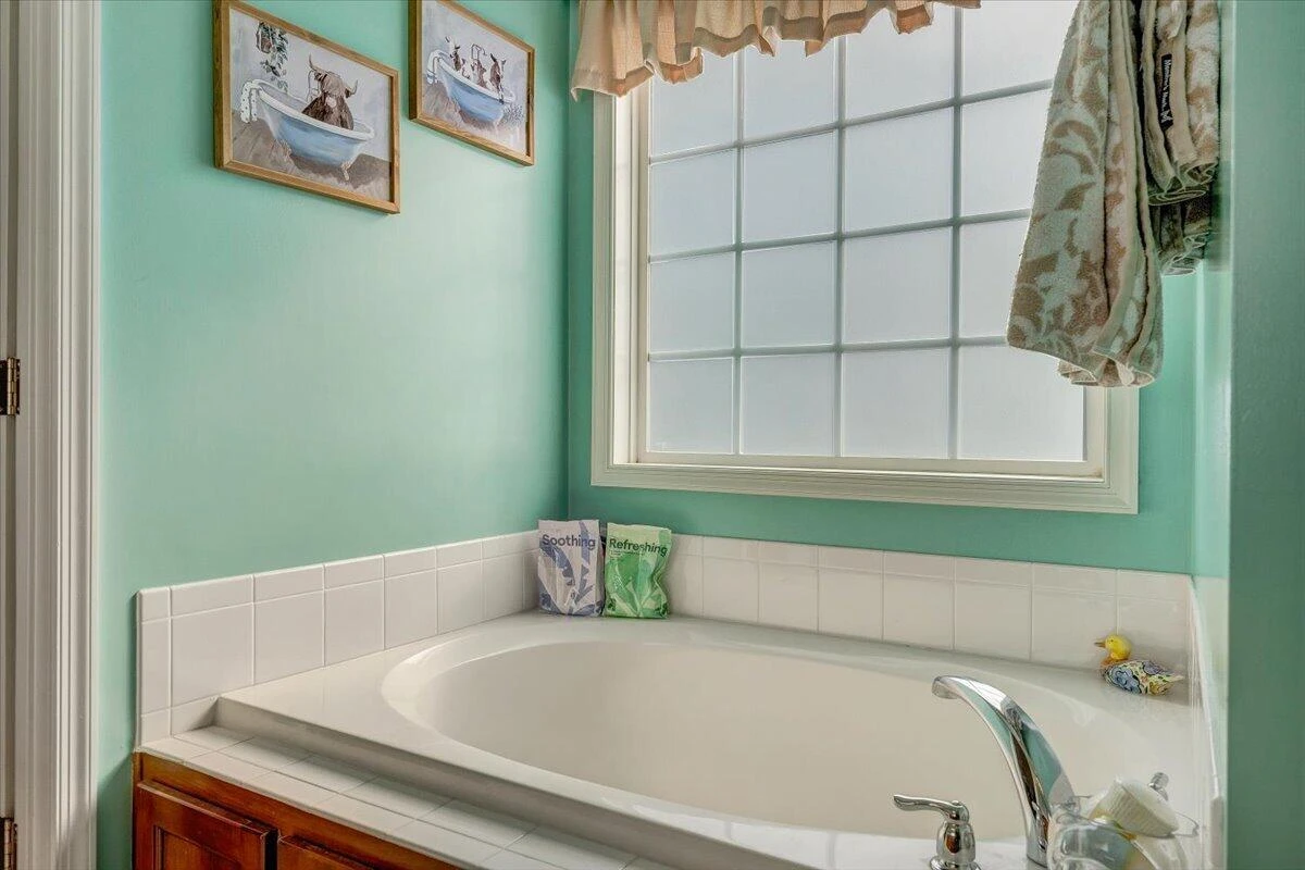 1251 Commonwealth DR - Photo 44