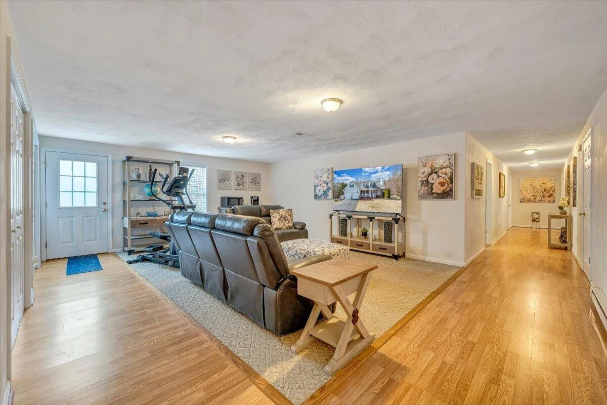 1251 Commonwealth DR - Photo 48