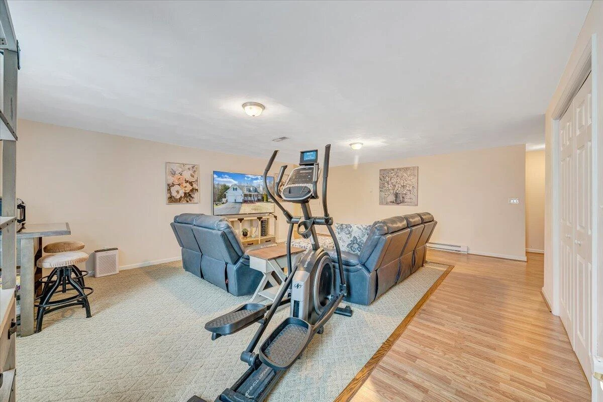 1251 Commonwealth DR - Photo 52