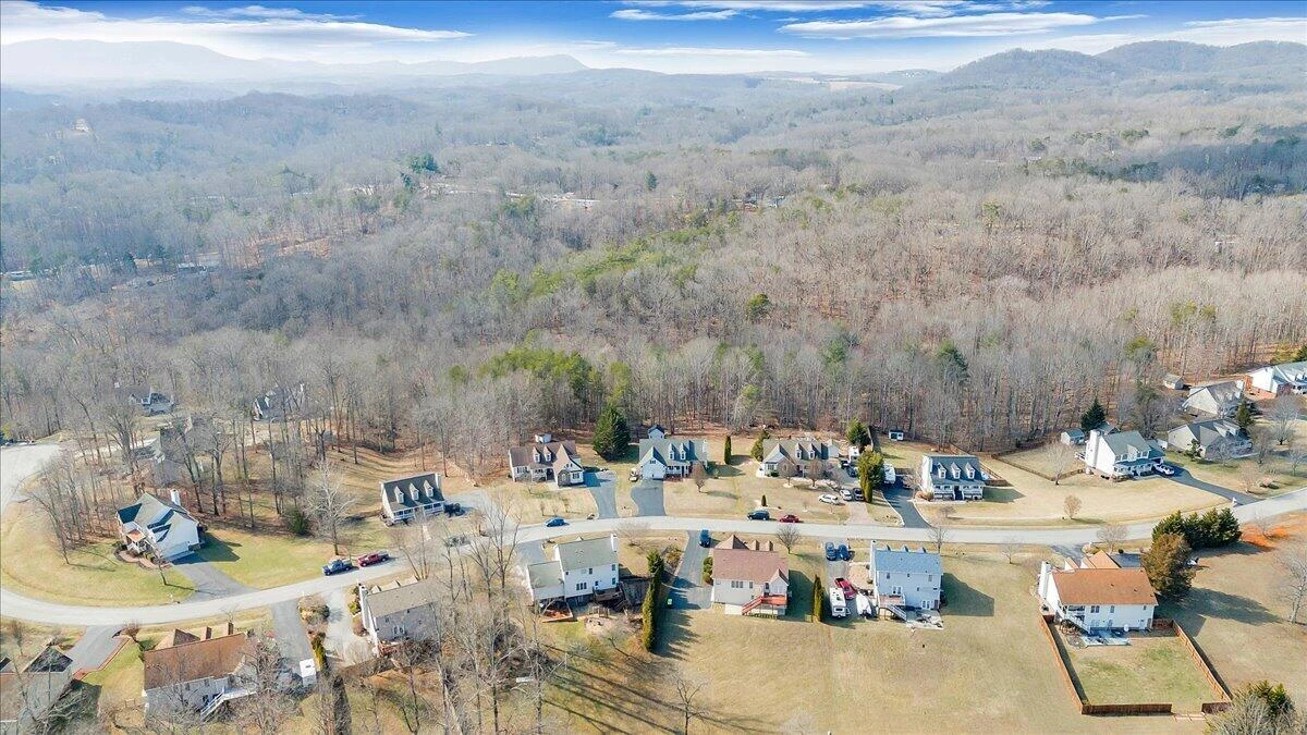 1251 Commonwealth DR - Photo 94