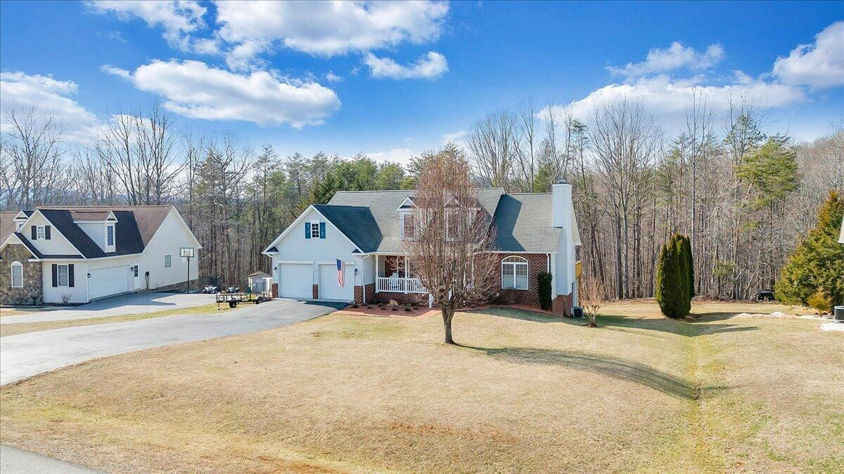1251 Commonwealth DR - Photo 95