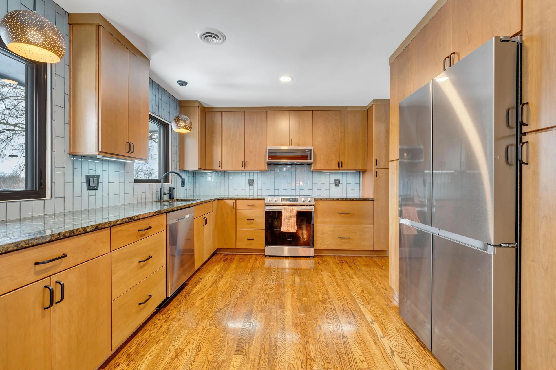 2352 Cantle LN - Photo 18