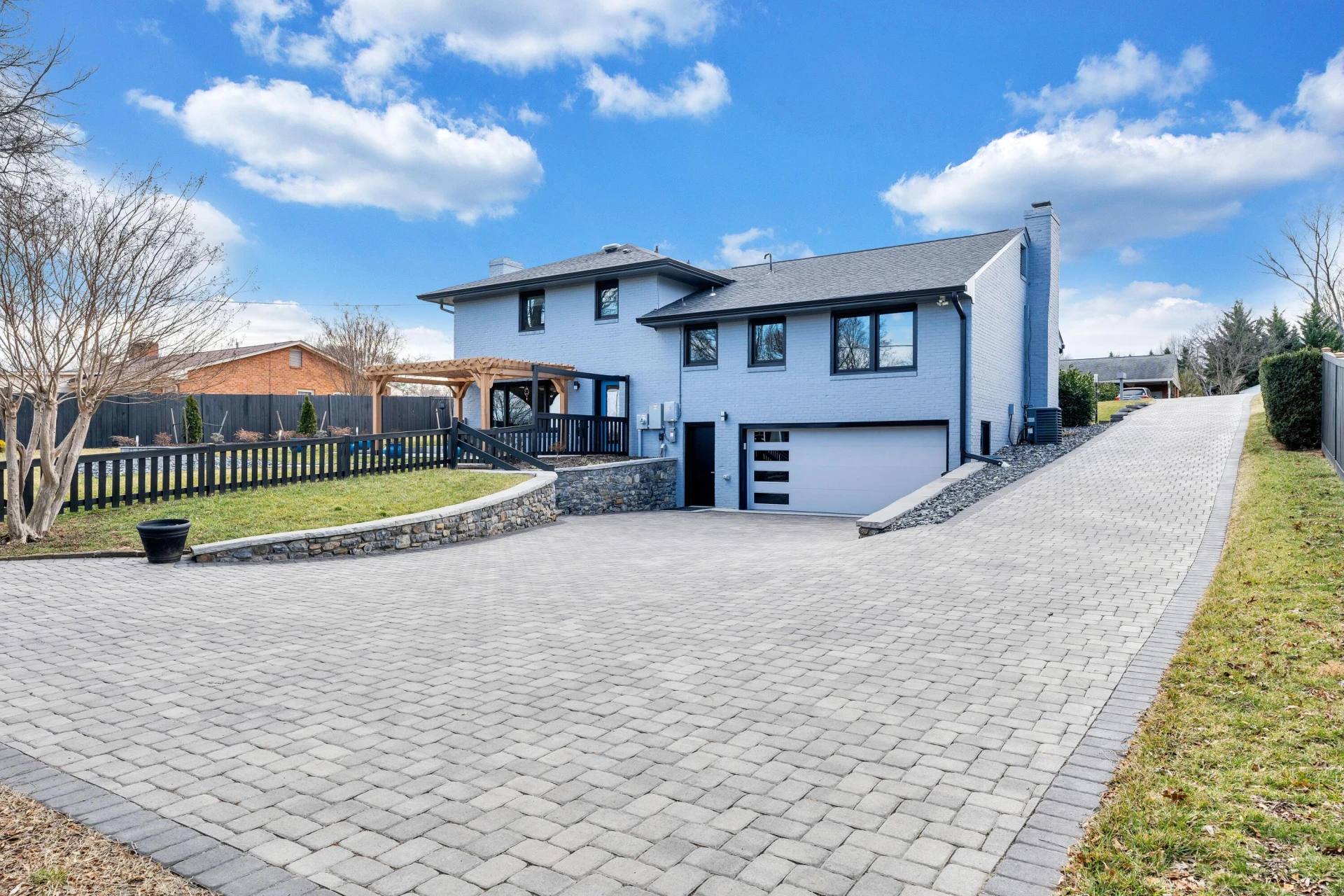 2352 Cantle LN - Photo 2