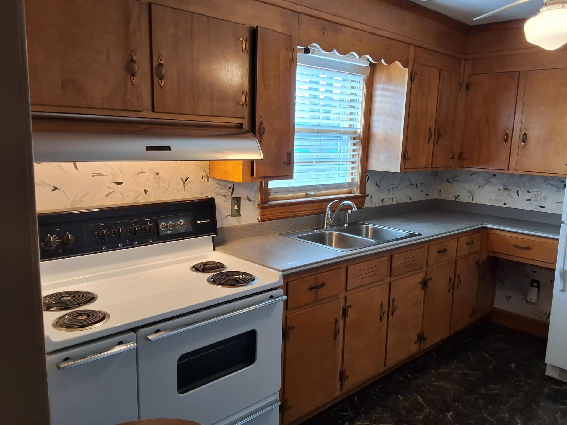 2639 Edgewood ST SW - Photo 4